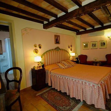 Torre Sangiovanni E Ristorante Da Rosary ホテル