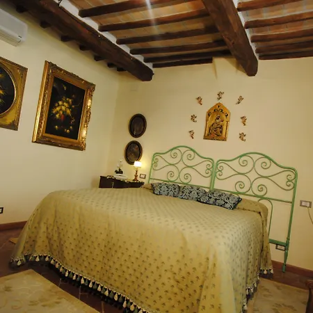 Torre Sangiovanni E Ristorante Da Rosary 3*