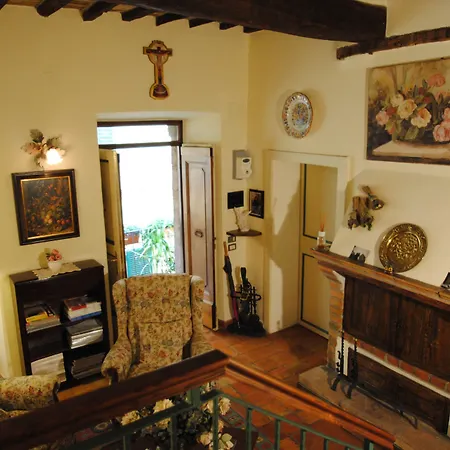 Torre Sangiovanni E Ristorante Da Rosary ホテル