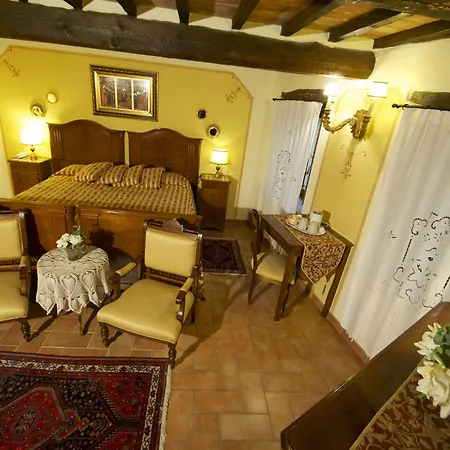 ホテル Torre Sangiovanni E Ristorante Da Rosary 3*