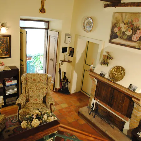 Torre Sangiovanni E Ristorante Da Rosary ホテル トーディ