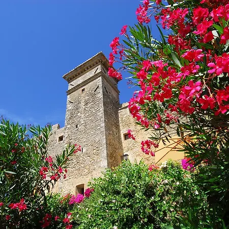 Torre Sangiovanni E Ristorante Da Rosary Отель 3*
