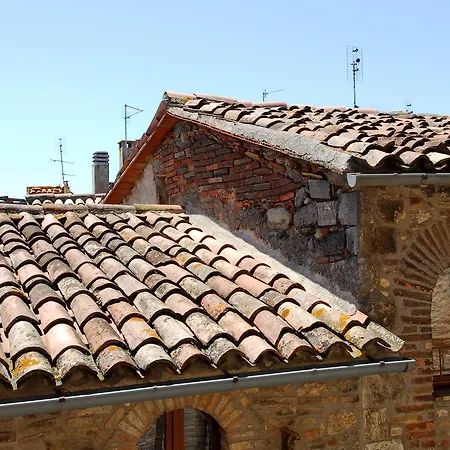 Torre Sangiovanni E Ristorante Da Rosary 3* Тоди