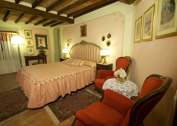 Torre Sangiovanni E Ristorante Todi