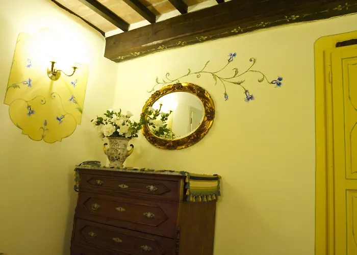 Hotel Torre Sangiovanni E Ristorante Todi