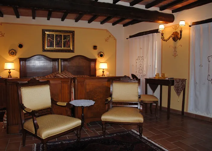 Torre Sangiovanni E Ristorante Todi