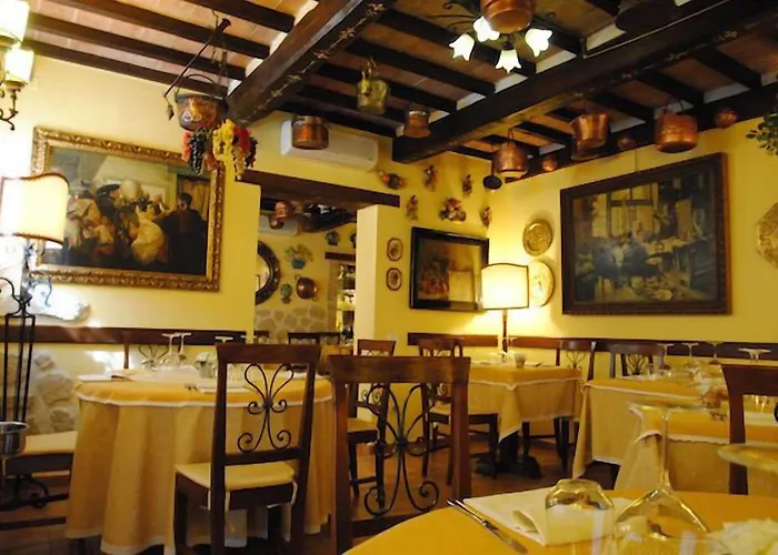 Torre Sangiovanni E Ristorante Hotel Todi
