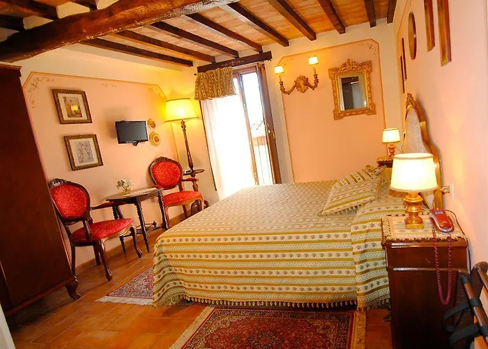 Torre Sangiovanni E Ristorante Hotel