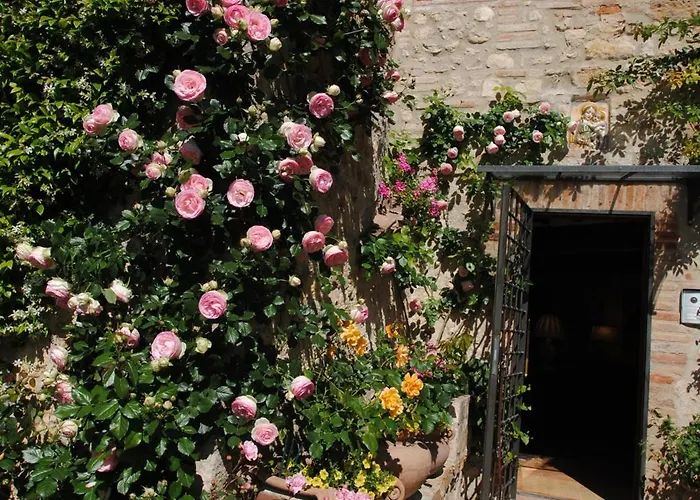 Torre Sangiovanni E Ristorante 3* Todi